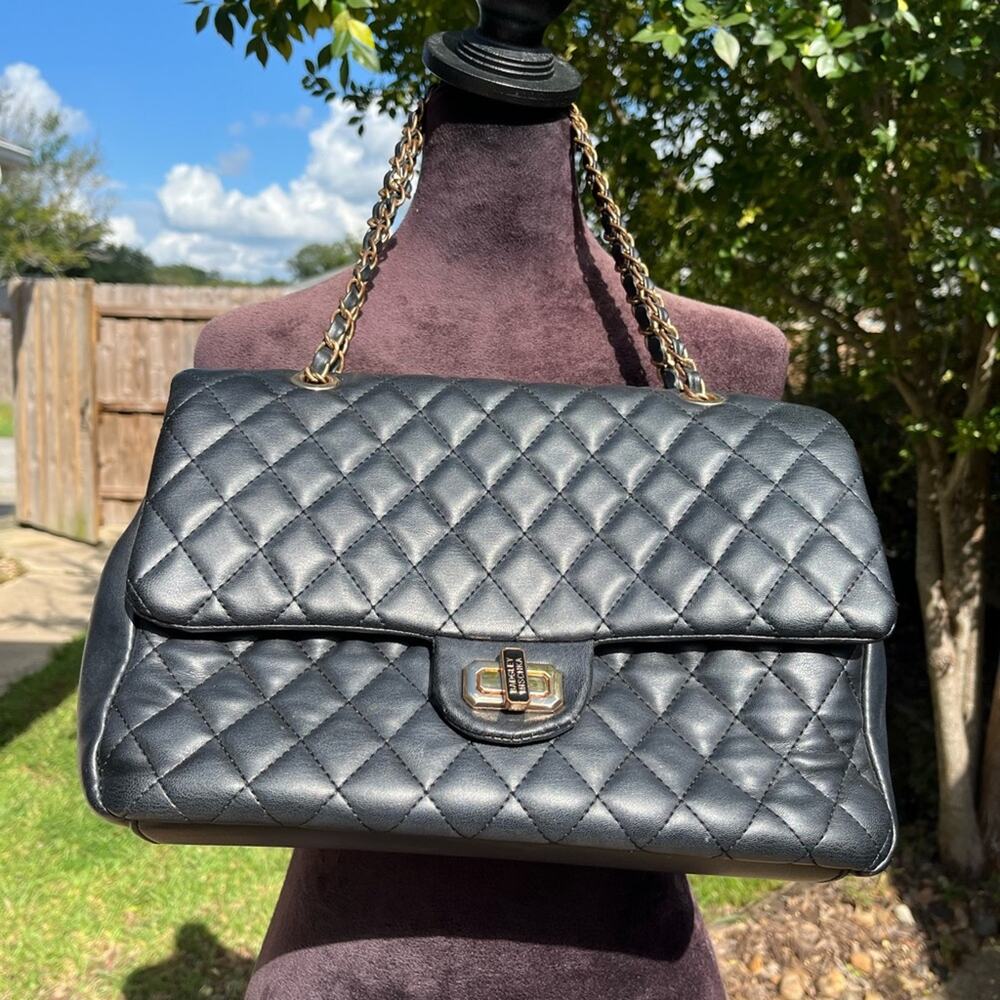 * Badgley Mischka * Quilted Messenger Bag - Picture 2 of 10